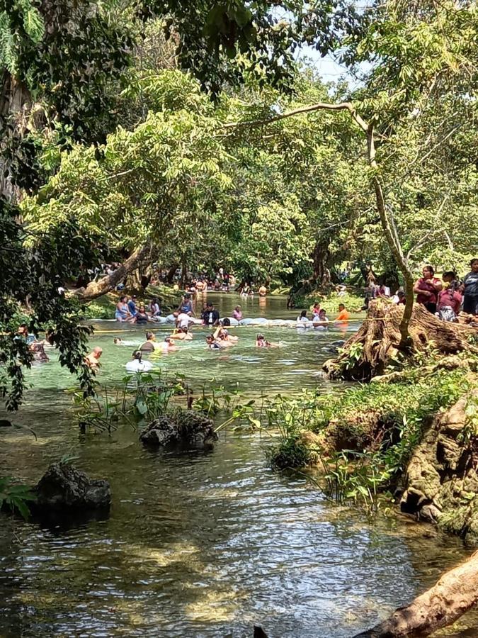 Hniu Li Valle Nacional Luaran gambar