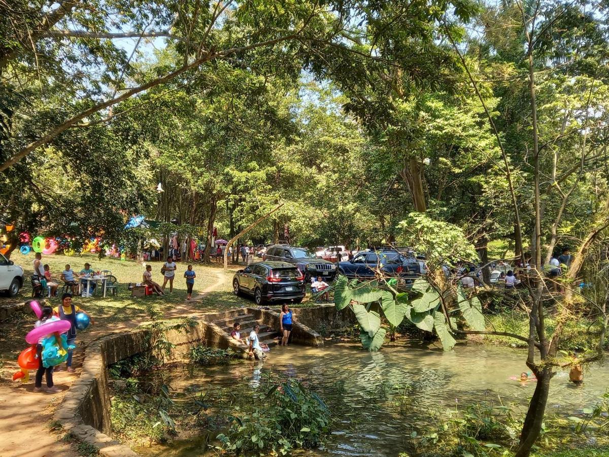 Hniu Li Valle Nacional Luaran gambar