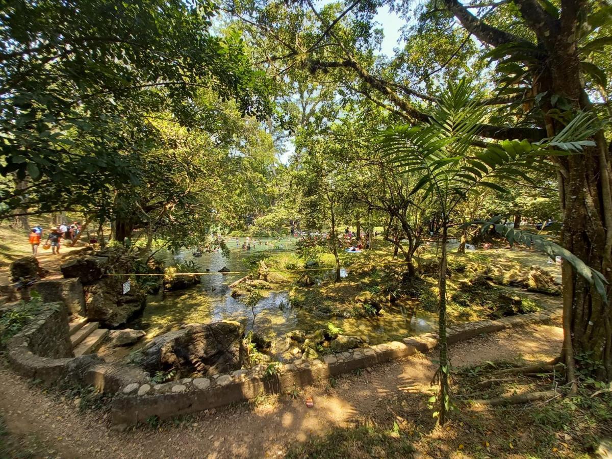 Hniu Li Valle Nacional Luaran gambar